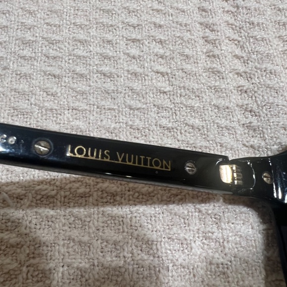 Louis Vuitton Evidence Sunglasses Black - Picture 11 of 16